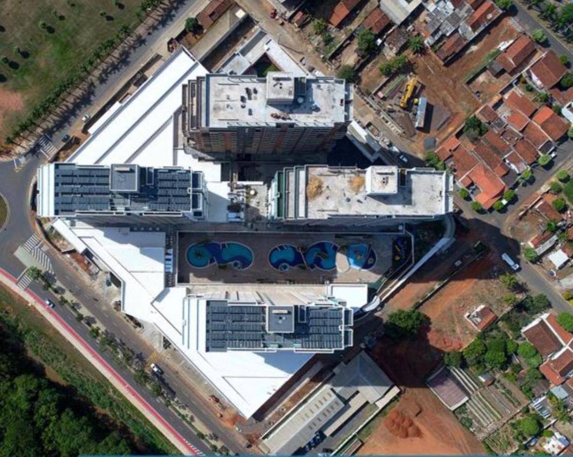 Olímpia ao lado do Thermas Exterior foto